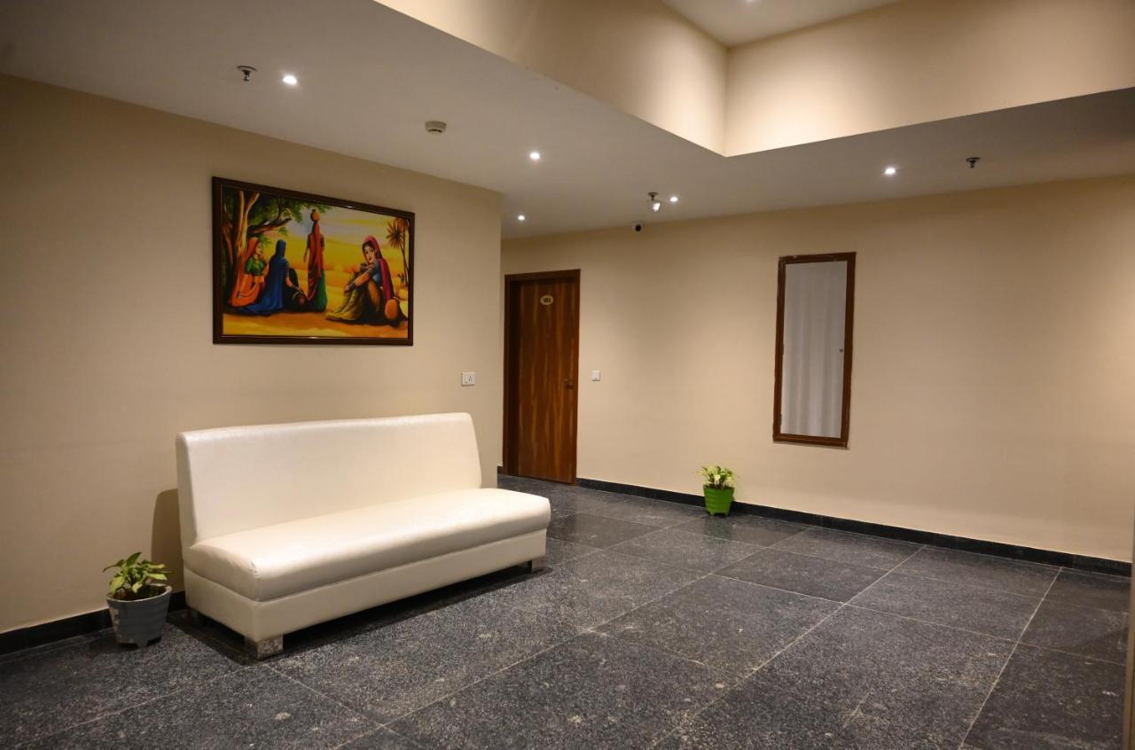 Neel Clarks Inn Express Agra  Esterno foto