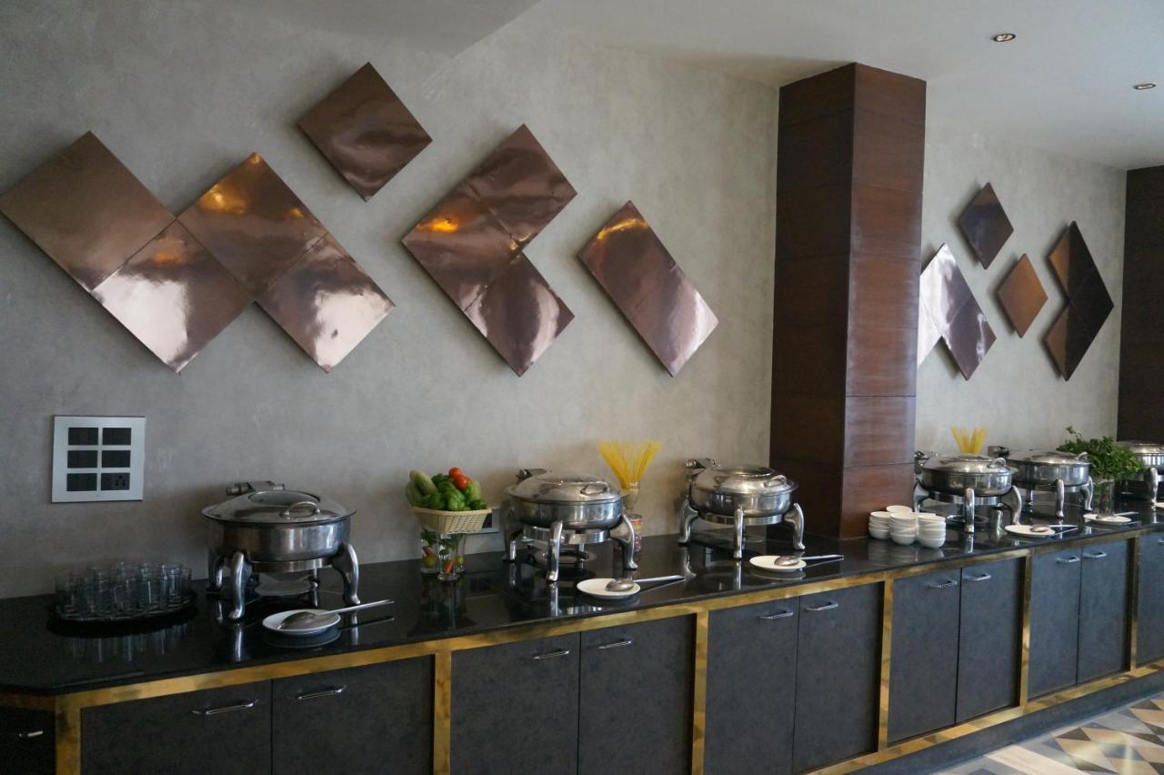 Neel Clarks Inn Express Agra  Esterno foto