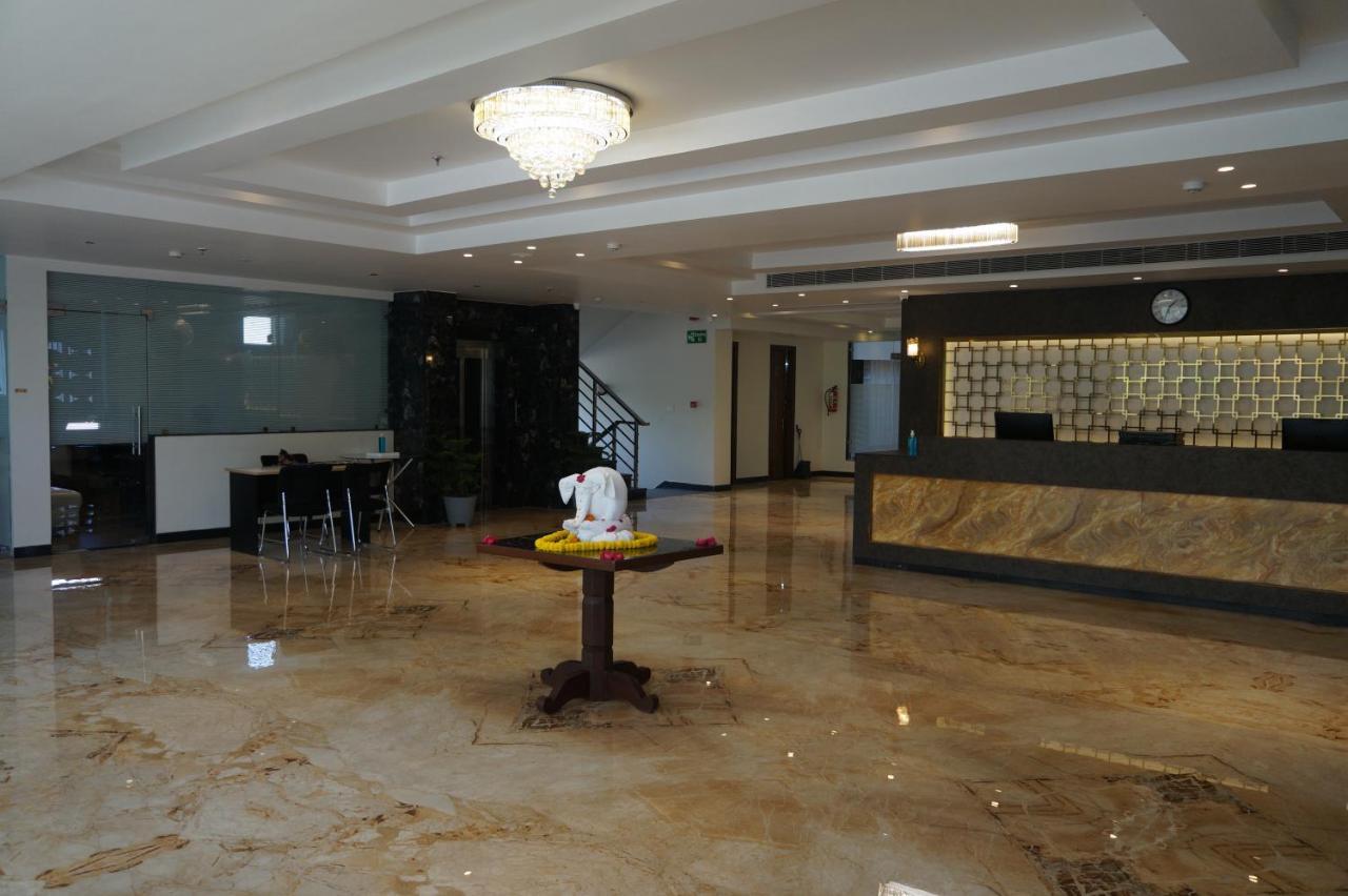 Neel Clarks Inn Express Agra  Esterno foto